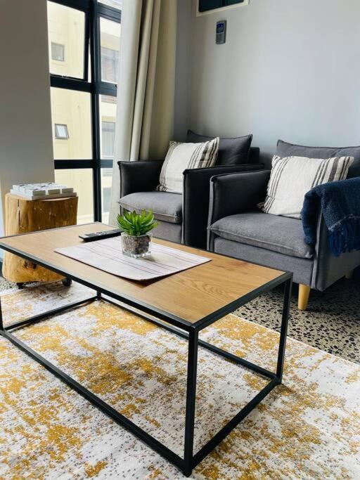 Tableview/blouberg Front Stunning Apartment.